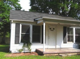 Cute, remodeled home in quiet area